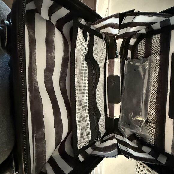 NWT Triforce Elite Performance Travelware Hard Shell Matte Black Beauty Case 12" - Picture 8 of 12